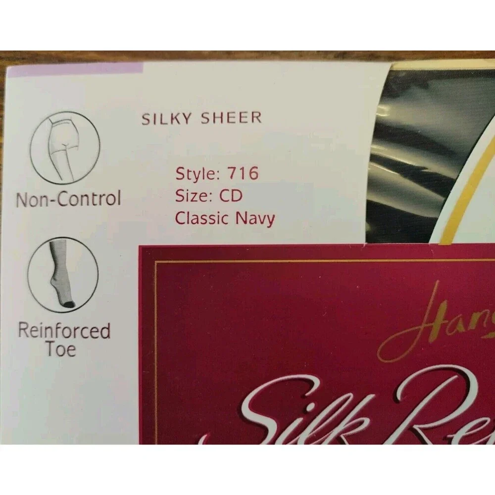 Hanes Silk Reflections Silky Sheer Style 716 Size CD Classic Navy NIP Reinf Toe
